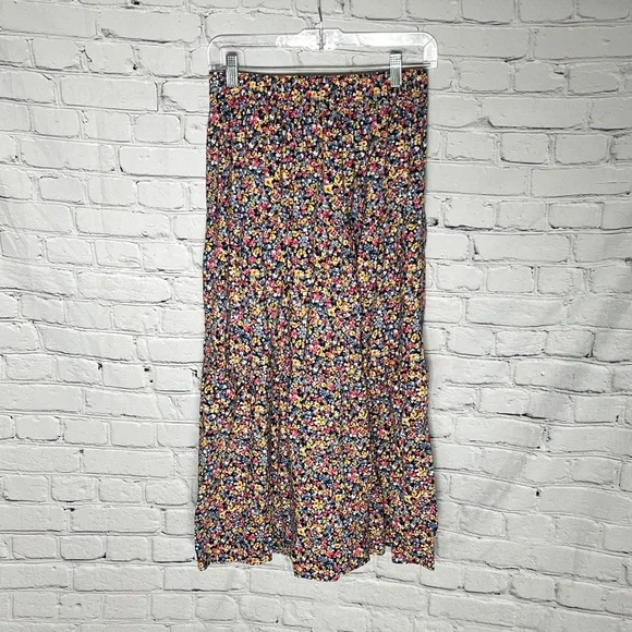 Old Navy Multicolor Floral Maxi Skirt - Picture 3 of 3
